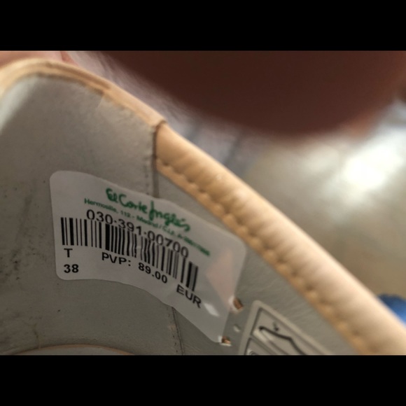 🇺🇸 NEW Montesinos Eyelet Beige Shoe, Size 8 - Picture 7 of 7